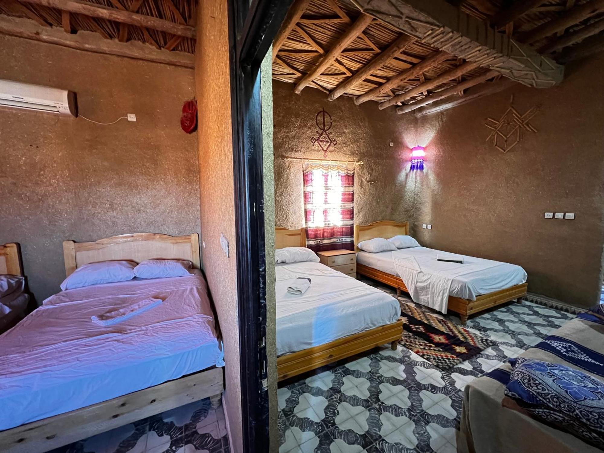 Hotel Camping Les Roses Des Dunes & Piscine Merzouga Exterior foto